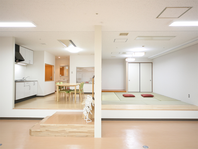 看護実習室（療養・広域支援）／福岡 。訪問看護・在宅看護での場面を想定した実習室です。