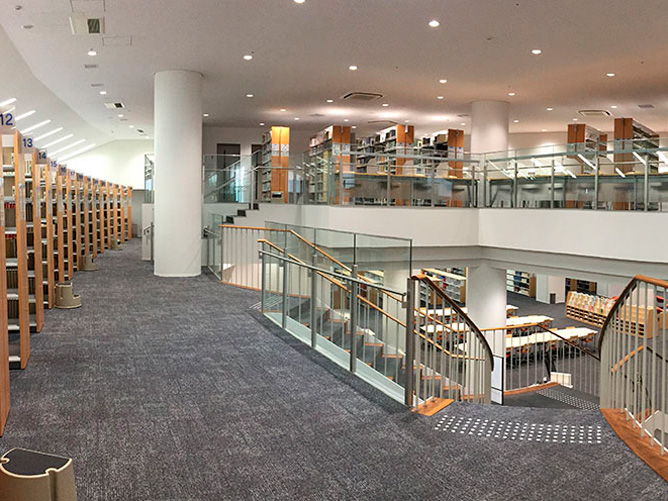 中京大学の図書館