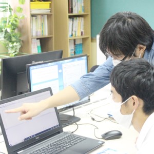 熊本電子ビジネス専門学校