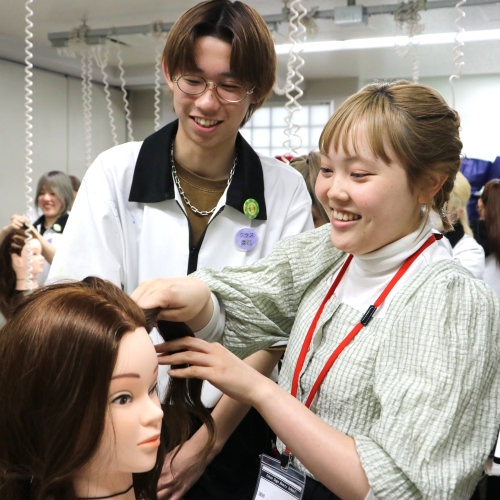 東京総合美容専門学校1