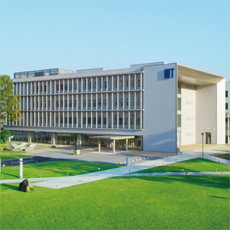 メイン西日本工業大学