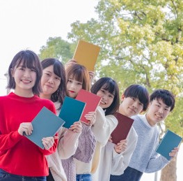 卒業生の声（京都経済短期大学）