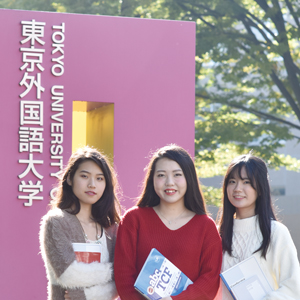 卒業生の声（日本外国語専門学校）