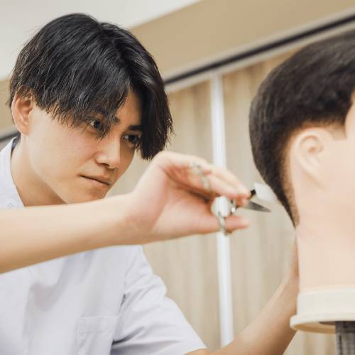 大阪中央理容美容専門学校のオープンキャンパス