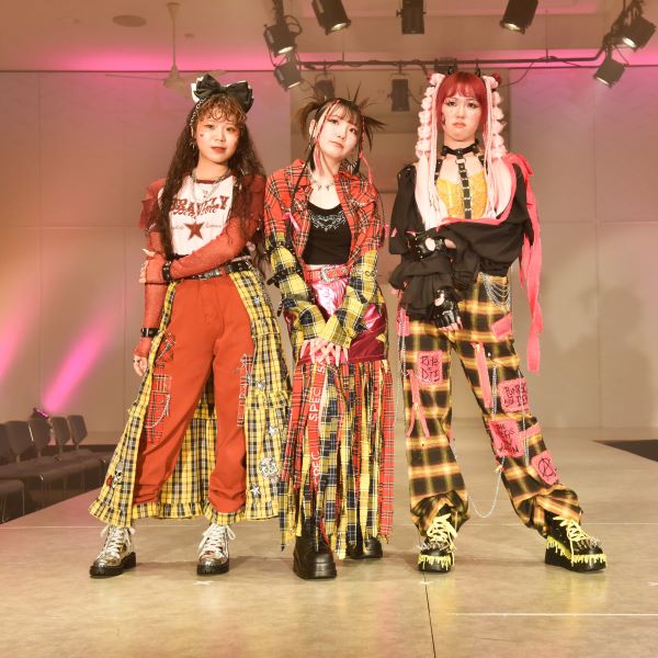 ヘアー＆ファッションショー・ブライダルショー（ファッションデザイン科）／足利デザイン・ビューティ専門学校