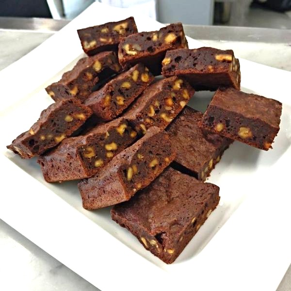 バレンタイン企画！チョコブラウニー作り＆ラッピング／足利製菓専門学校