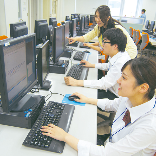 日本電子専門学校