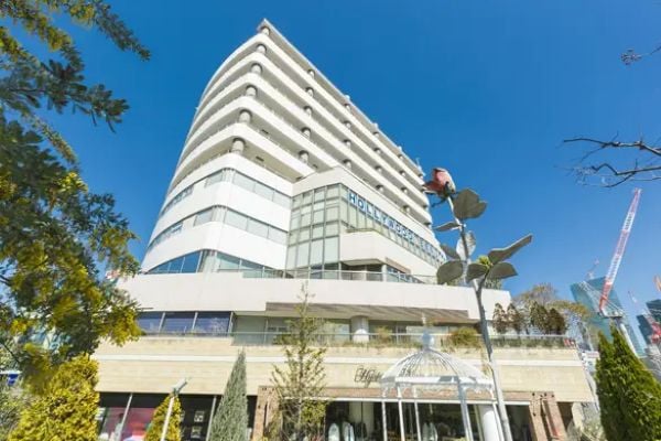 個別相談（7月・8月）／ハリウッド美容専門大学校