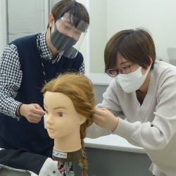 山野美容専門学校 学校案内や願書など資料請求 Js日本の学校