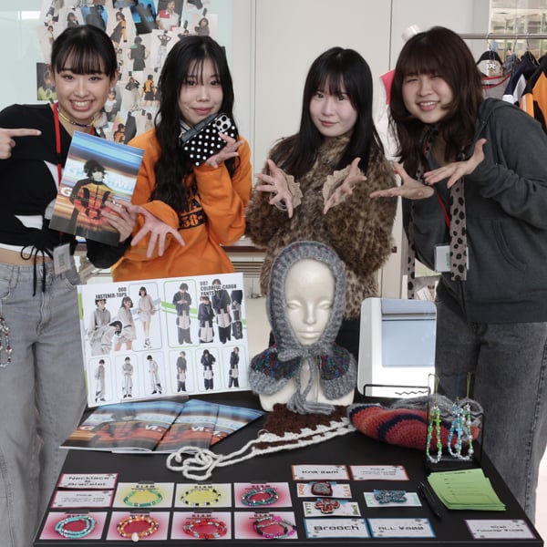 マスター科 企画ブランドのショップ見学／愛知文化服装専門学校