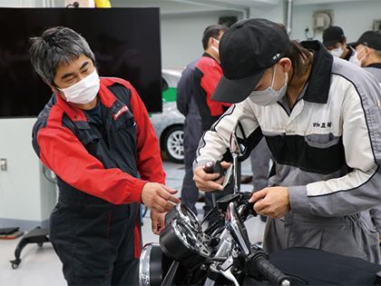 〈専〉ＹＩＣ京都工科自動車大学校