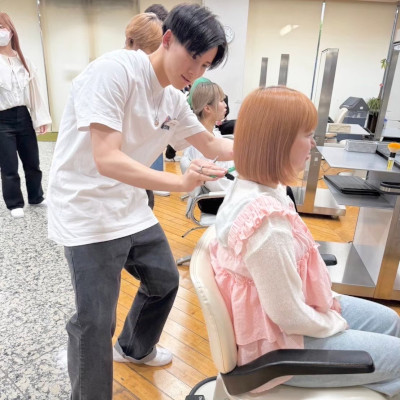 高津理容美容専門学校