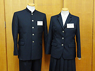 船橋啓明高等学校の制服