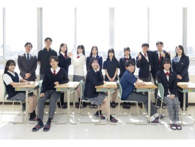 名古屋経済大学高蔵高等学校の制服