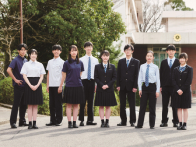 栄徳高等学校の制服