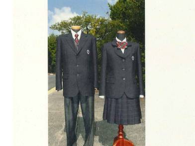 桂高等学校の制服