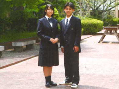 長吉高等学校の制服