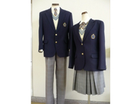 登美丘高等学校の制服