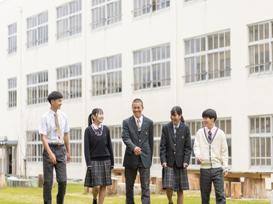 星翔高等学校の制服