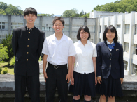 橿原高等学校の制服