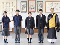 身延山高等学校の制服