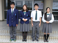 遠野緑峰高等学校の制服