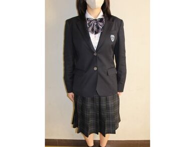 鳥取中央育英高等学校の制服