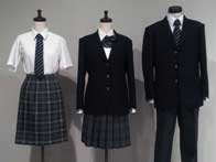 小岩高等学校の制服