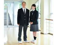 大東学園高等学校の制服