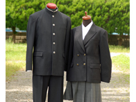 横浜南陵高等学校の制服