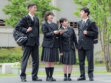 敬愛高等学校の制服