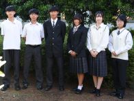 蓮田松韻高等学校の制服