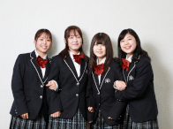 滋慶学園高等学校の制服