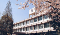 枚岡樟風高等学校