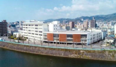崇徳高等学校