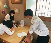 和歌山県　神島（かしま）高校　商品開発プロジェクト「神島屋」のみなさん3