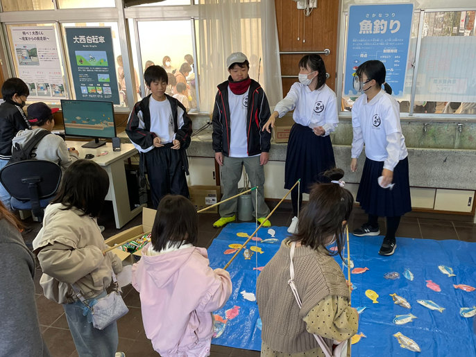 岡山県　玉野市立荘内中学校　「荘内桜花祭」実行委員会のみなさん4