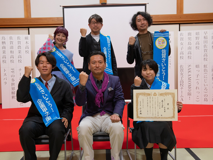 佐賀県　厳木（きゅうらぎ）高校　「厳木駅活用プロジェクト」のみなさん3