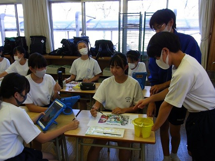 群馬県　高崎市立塚沢中学校　美術部のみなさん4