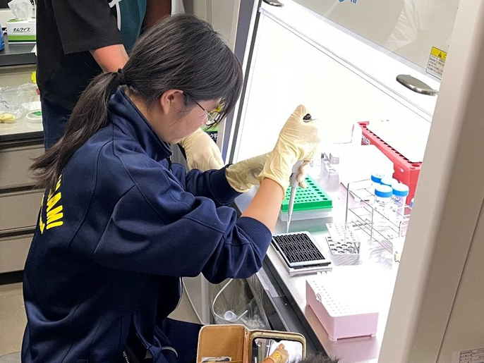 神奈川県　上溝南（かみみぞみなみ）高校　生物探究部のみなさん2