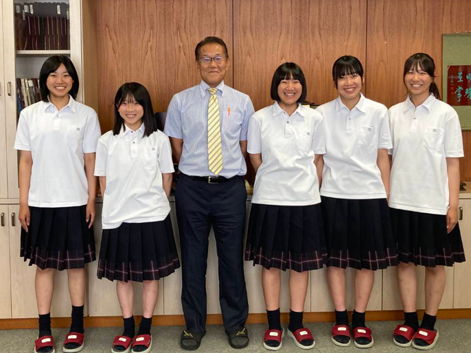 愛知県 豊川高校 女子ソフトボール部 男子バスケットボール部のみなさん1