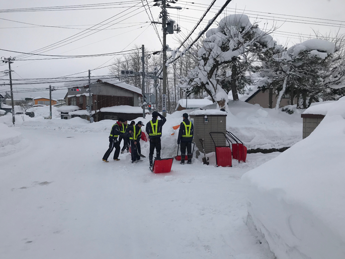 青森県 弘前南高校 野球部、男子・女子バスケットボール部のみなさん1
