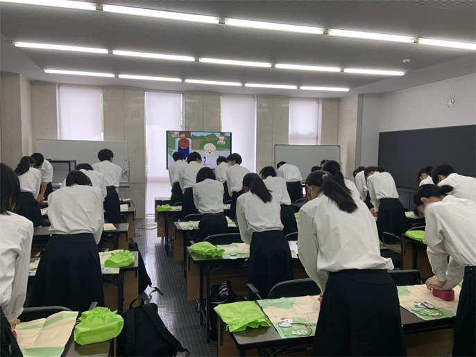 広島県　基町（もとまち）高校　「基町高校ＰＵＳＨプロジェクト」メンバーのみなさん1