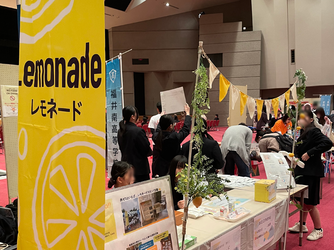 福井県　福井南高校　家庭科探究ゼミのみなさん2