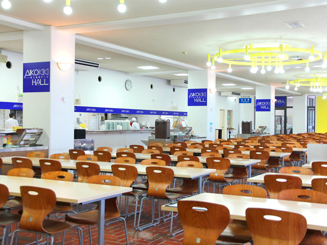 中部大学の学食