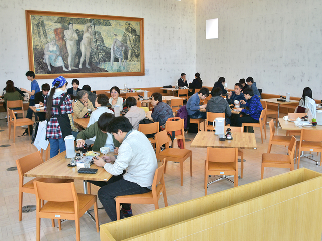 日本工業大学の学食