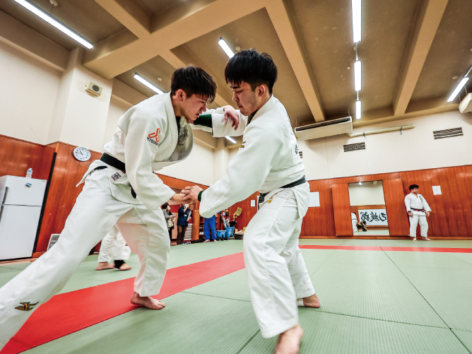 摂南大学の部活