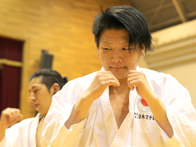 山野美容芸術短期大学のクラブ 部活情報 大学 短大情報はjs日本の学校