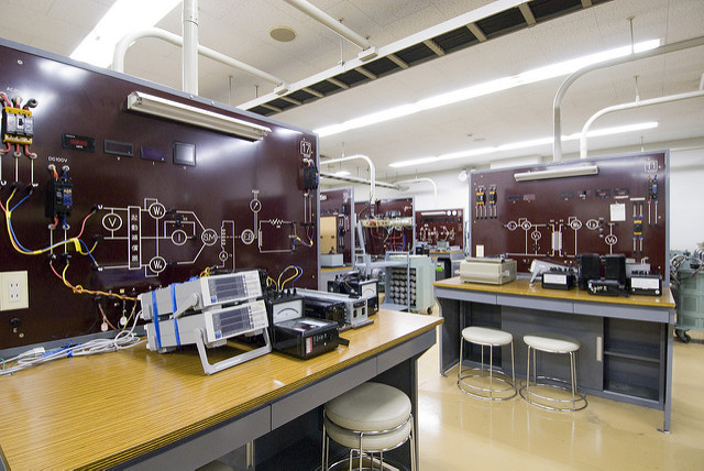 実験室（新宿キャンパス）
