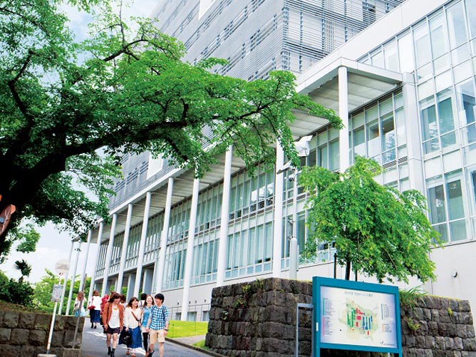 生田キャンパス：広大な敷地に研究拠点を集約　先端技術やバイオで次代をリード